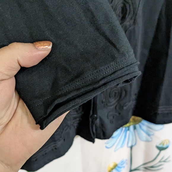 Talbots lightweight button-up blouse - Picture 4 of 8